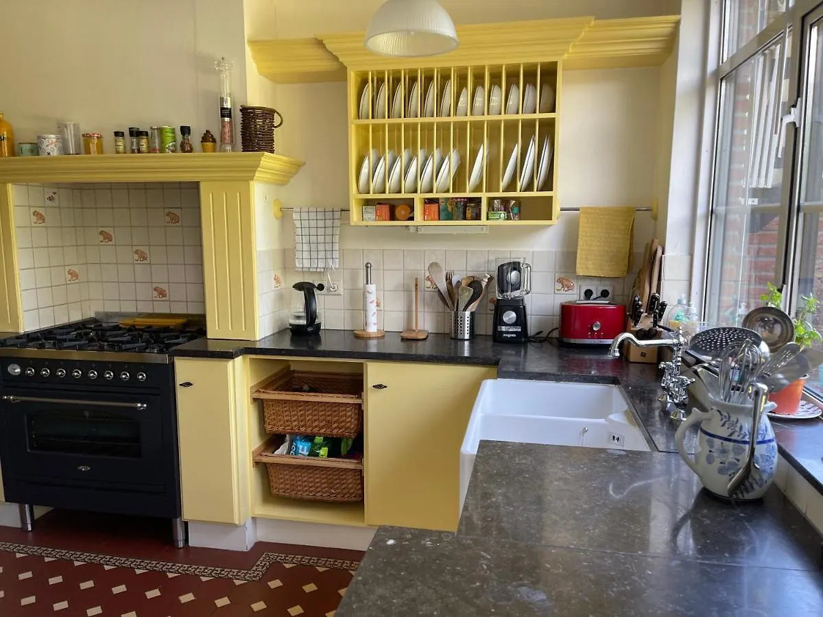 Luxury Home In Quiet Neighbourhood Near Beach Haag Bed & Breakfast