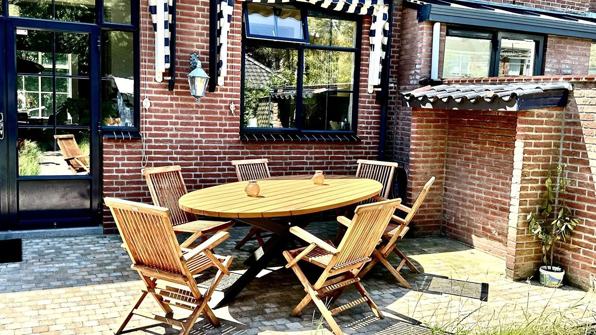 Luxury Home In Quiet Neighbourhood Near Beach Den Haag Bed & Breakfast