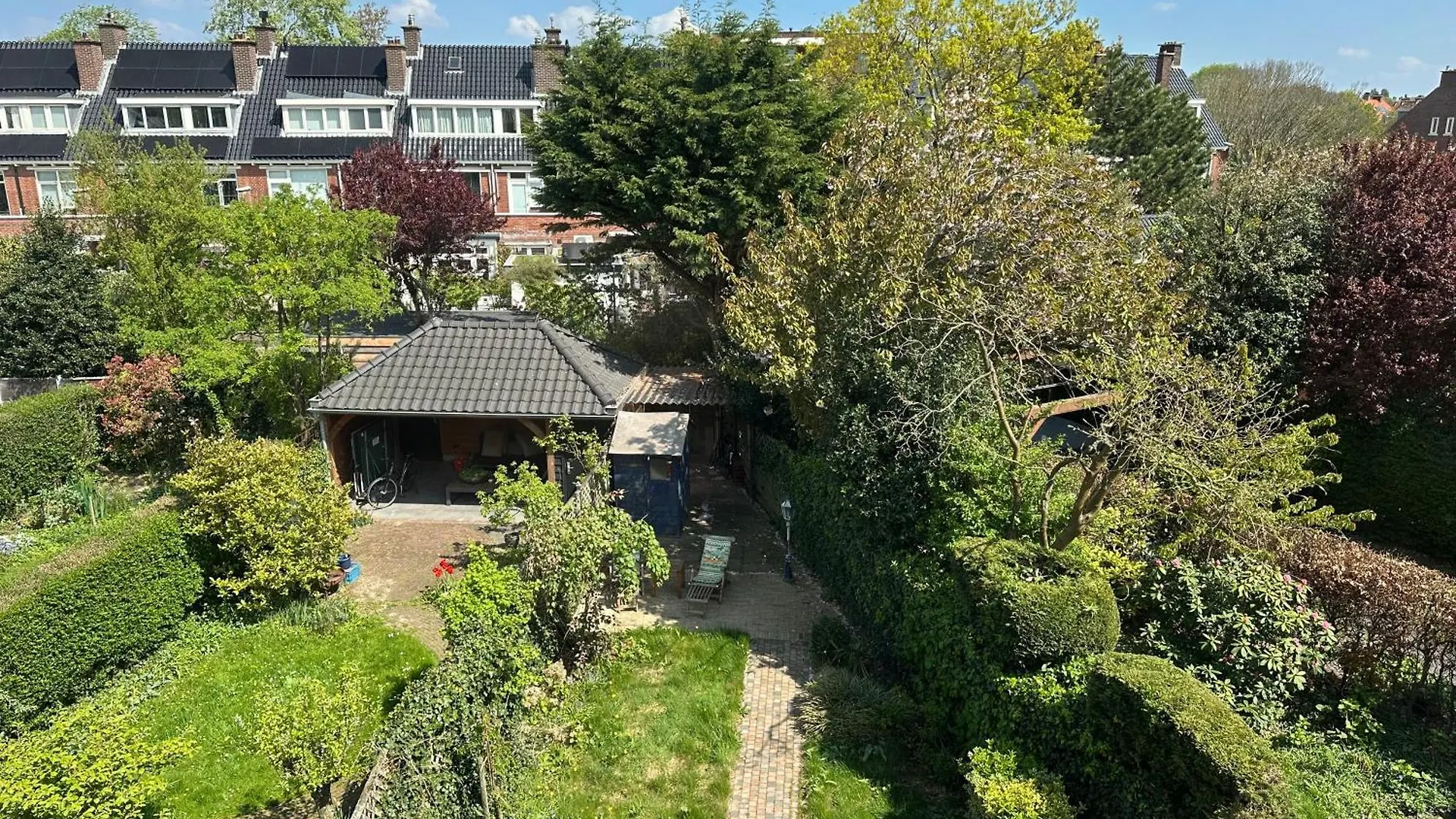 Luxury Home In Quiet Neighbourhood Near Beach Den Haag Bed & Breakfast